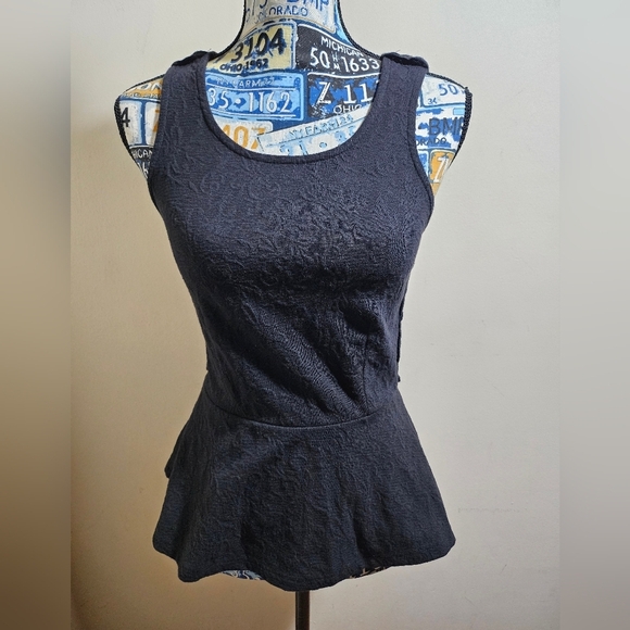 Free People Black Crochet Rope Jacquard Peplum Tank Affairs in Versailles XS - Picture 5 of 6